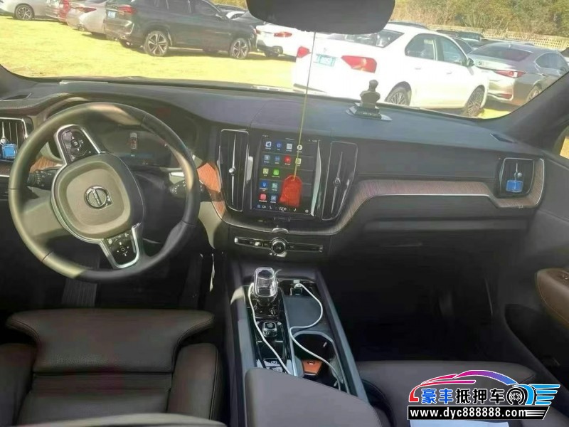 24年沃尔沃XC60轿车抵押车出售