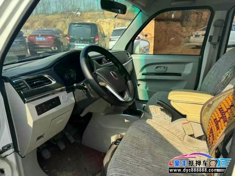 20年金杯海狮X30L轿车抵押车出售