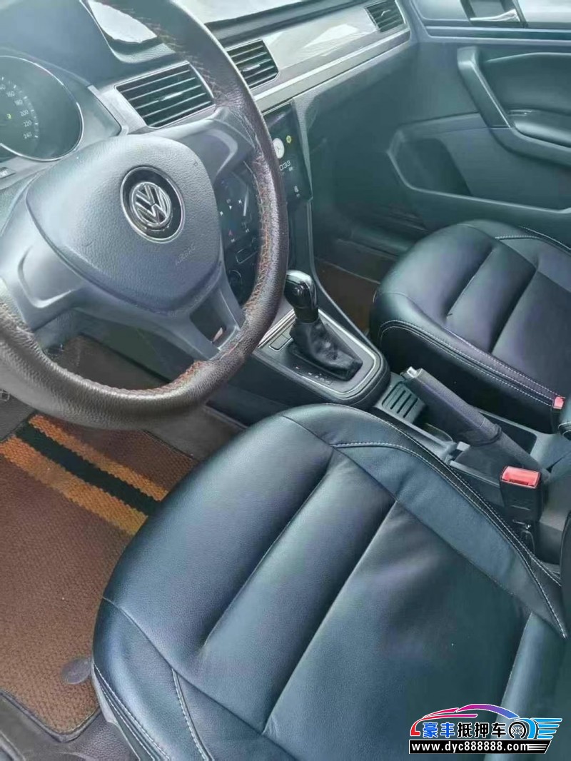 18年大众宝来轿车抵押车出售