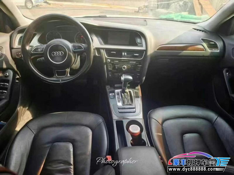 17年奥迪A4轿车抵押车出售