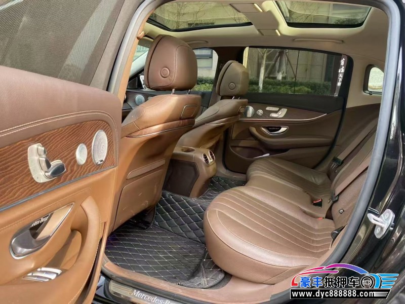 20年奔驰E轿车抵押车出售