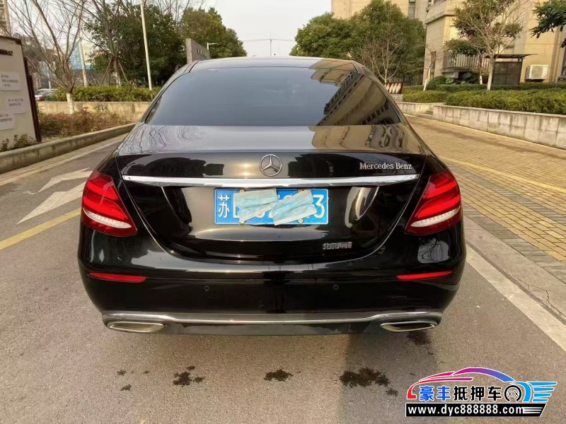 20年奔驰E轿车抵押车出售