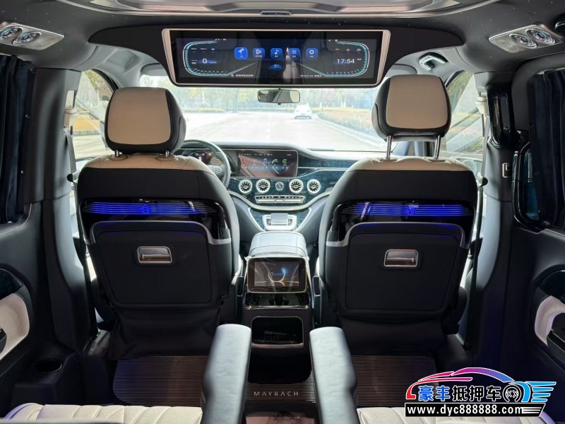 24年奔驰威霆轿车抵押车出售