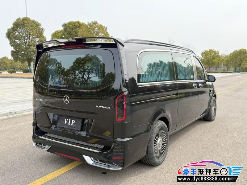 24年奔驰威霆轿车抵押车出售