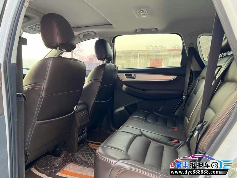 16年东风风行景逸X5轿车抵押车出售