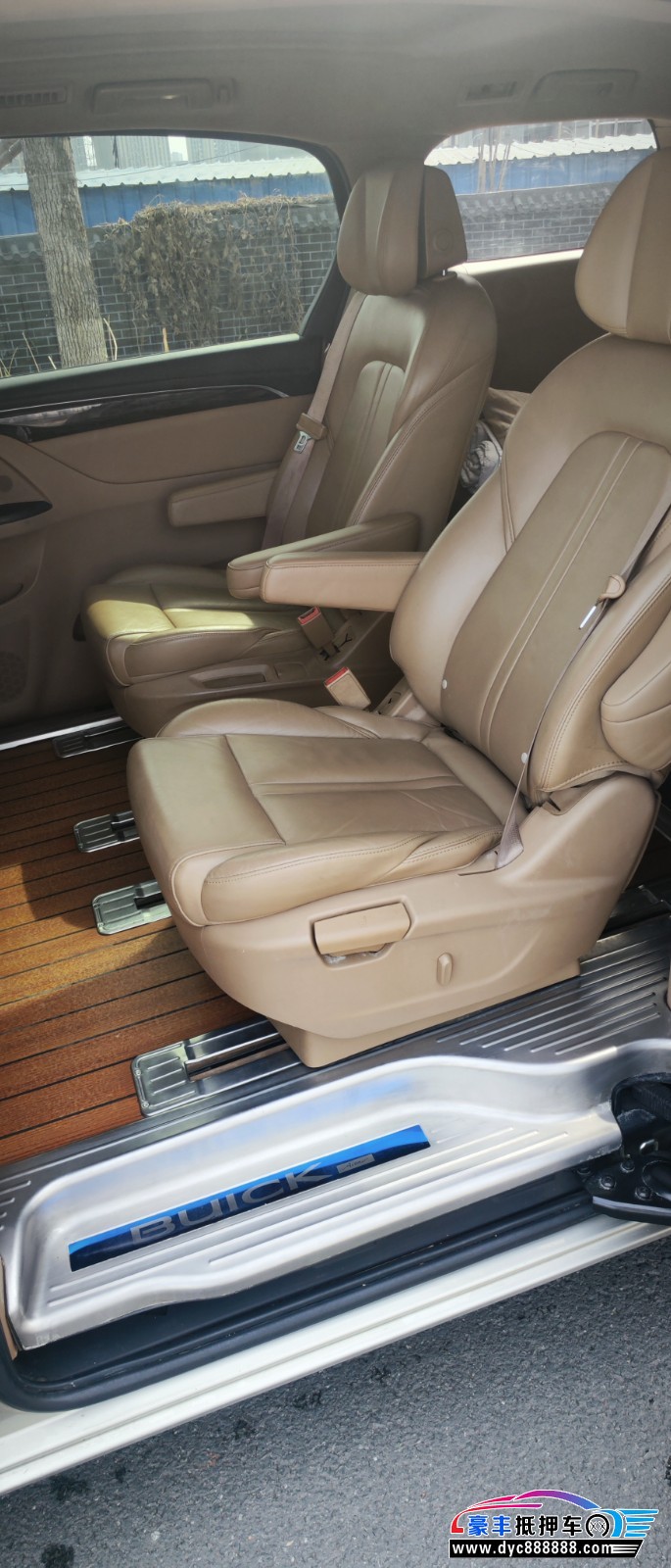 18年别克GL8MPV抵押车出售