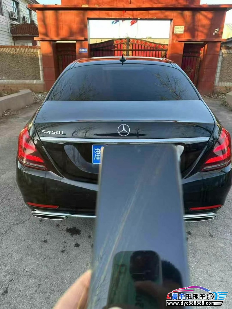 20年奔驰S轿车抵押车出售