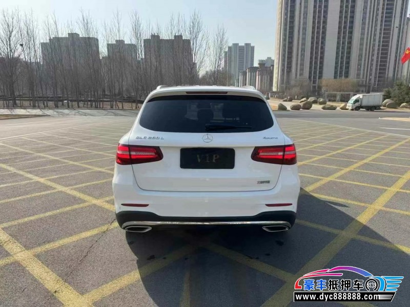 19年奔驰GLC轿车抵押车出售