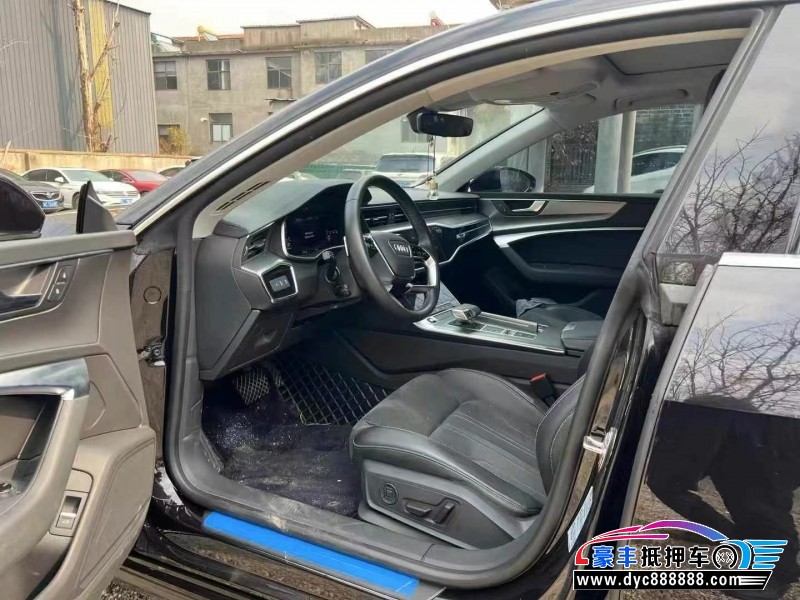 24年奥迪A7轿车抵押车出售