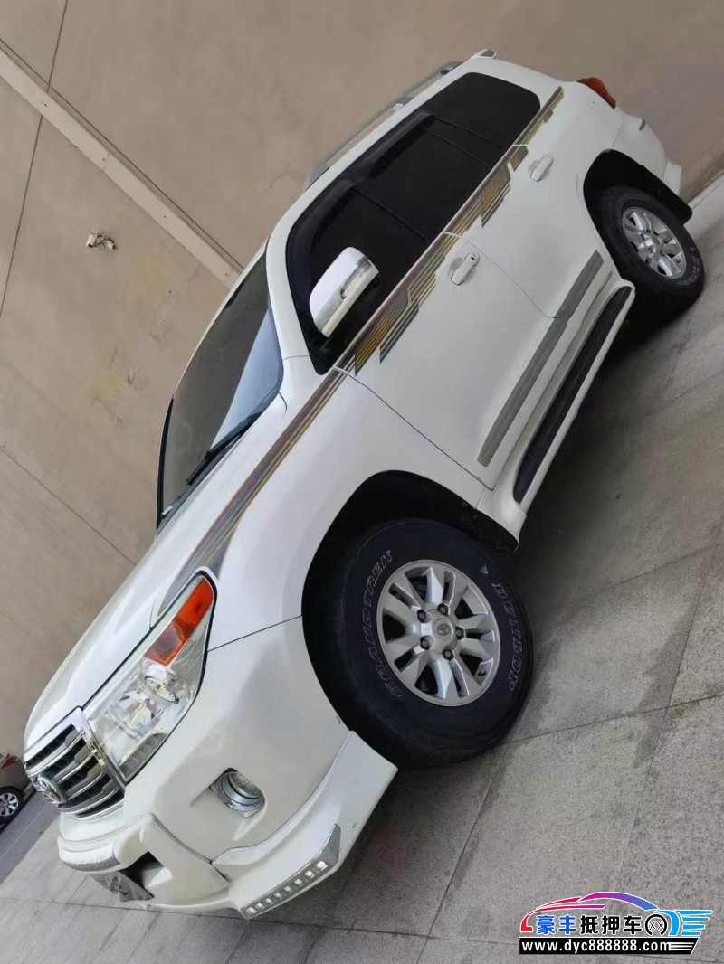 15年丰田兰德酷路泽（陆巡）轿车抵押车出售