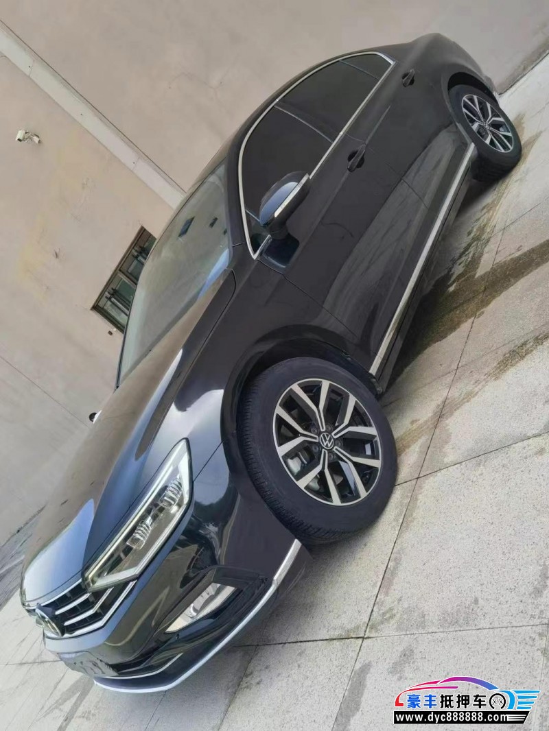 21年大众迈腾轿车抵押车出售