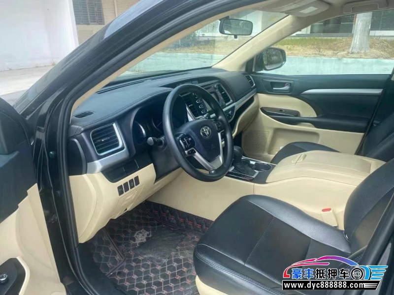 21年丰田汉兰达轿车抵押车出售