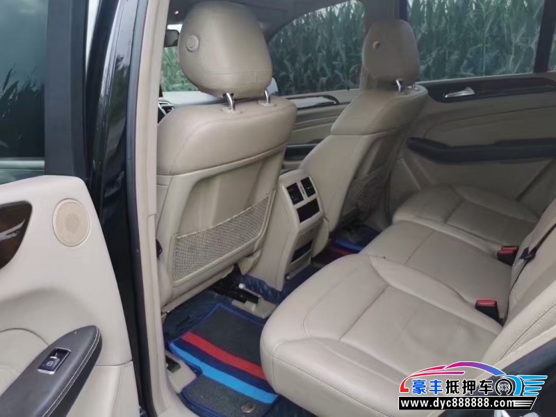 15年奔驰ML轿车抵押车出售