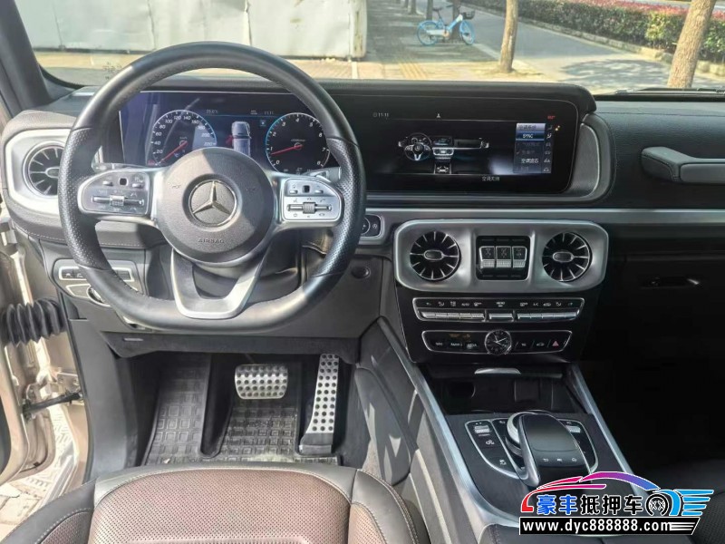 20年奔驰G轿车抵押车出售