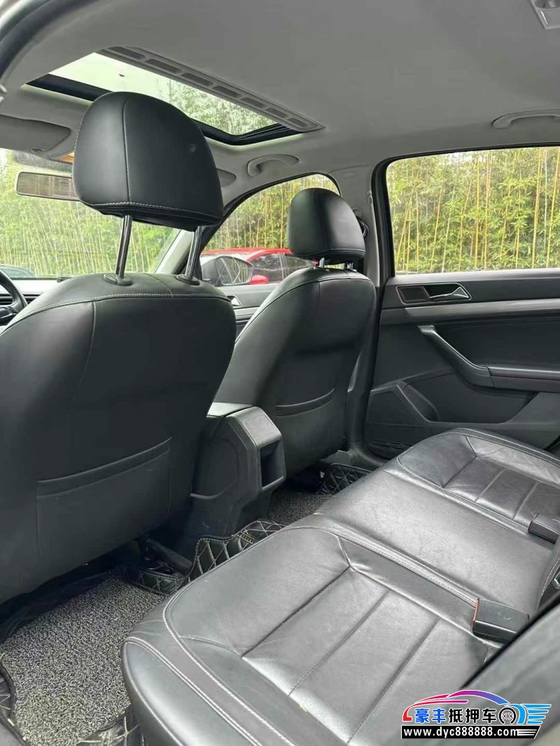 17年大众朗逸轿车抵押车出售