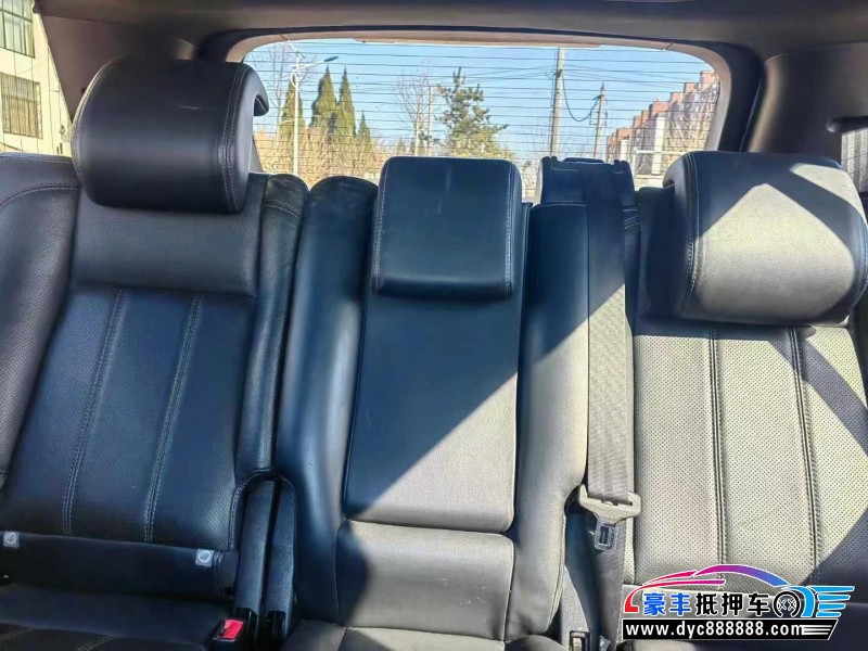 13年路虎揽胜运动轿车抵押车出售