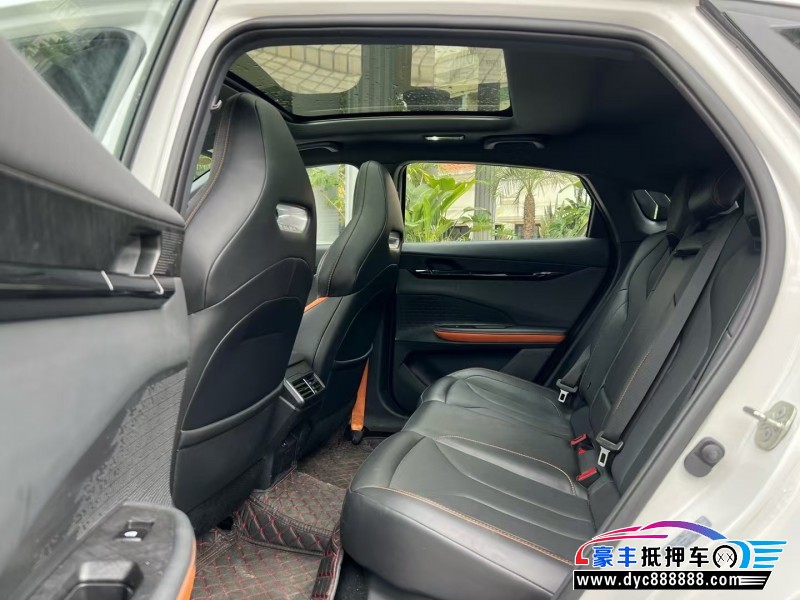 24年长安长安UNI轿车抵押车出售