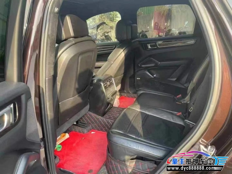 20年保时捷卡宴轿车抵押车出售