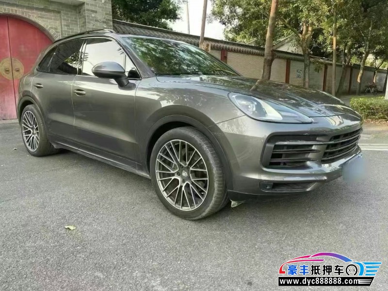 20年保时捷卡宴轿车抵押车出售