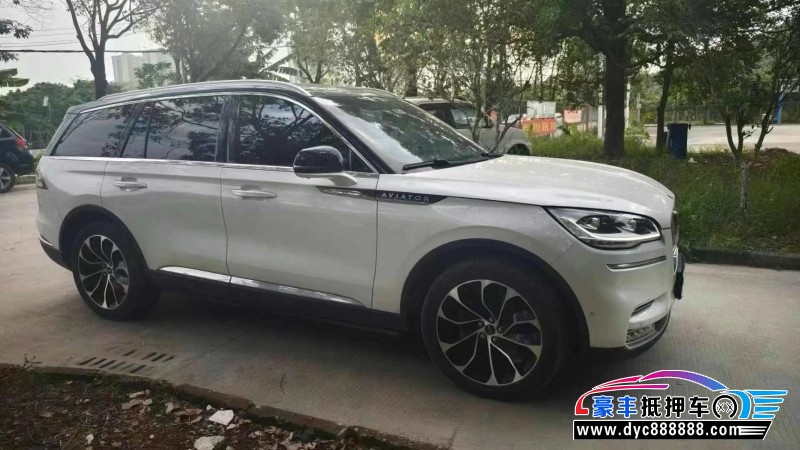 21年林肯飞行家轿车抵押车出售