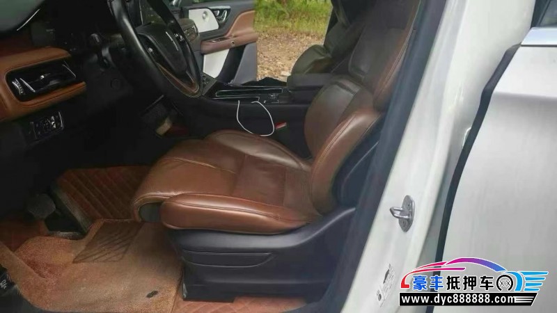 21年林肯飞行家轿车抵押车出售