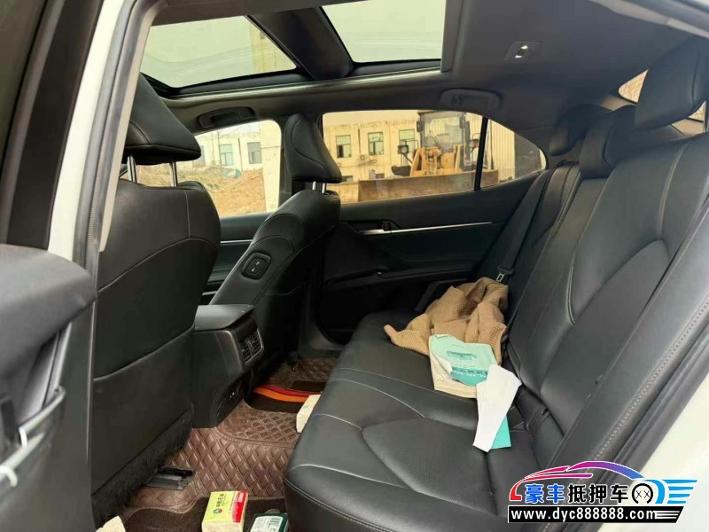 23年丰田凯美瑞轿车抵押车出售