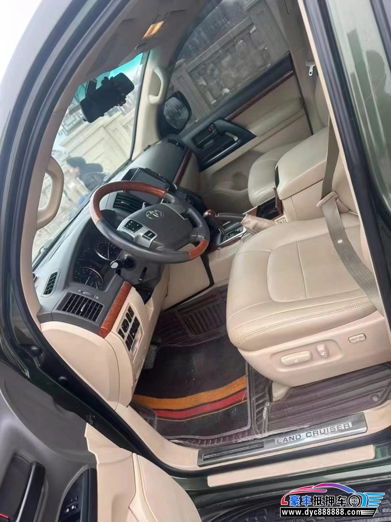 13年丰田兰德酷路泽（陆巡）轿车抵押车出售