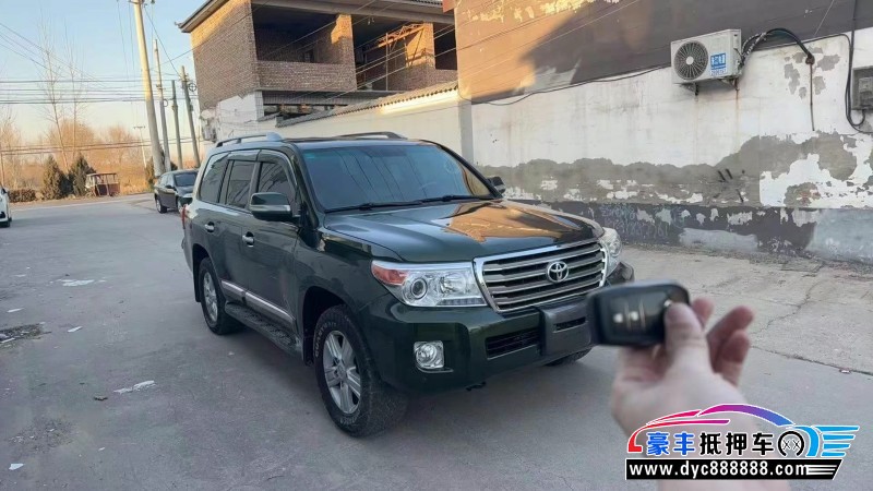 13年丰田兰德酷路泽（陆巡）轿车抵押车出售