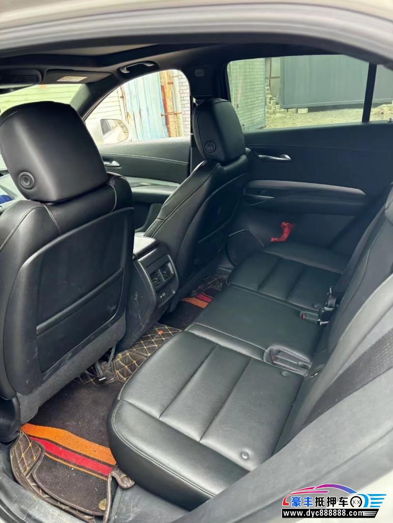 21年凯迪拉克XT4轿车抵押车出售