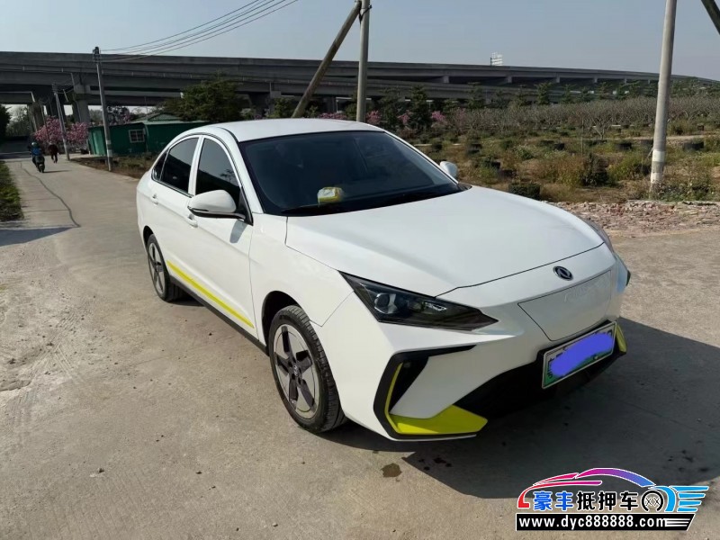 24年东风风神E70轿车抵押车出售