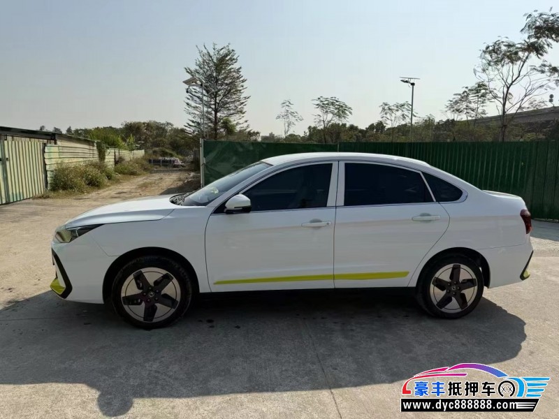 24年东风风神E70轿车抵押车出售