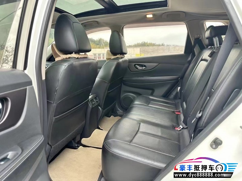 16年日产奇骏轿车抵押车出售