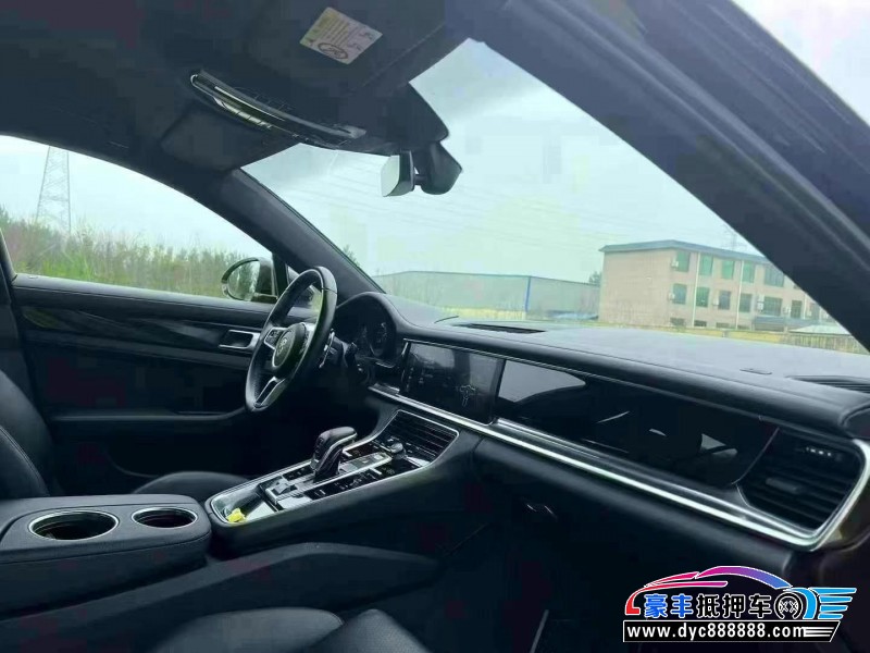 17年保时捷帕纳梅拉轿车抵押车出售