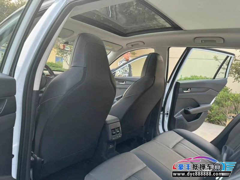 24年东风风神奕炫轿车抵押车出售