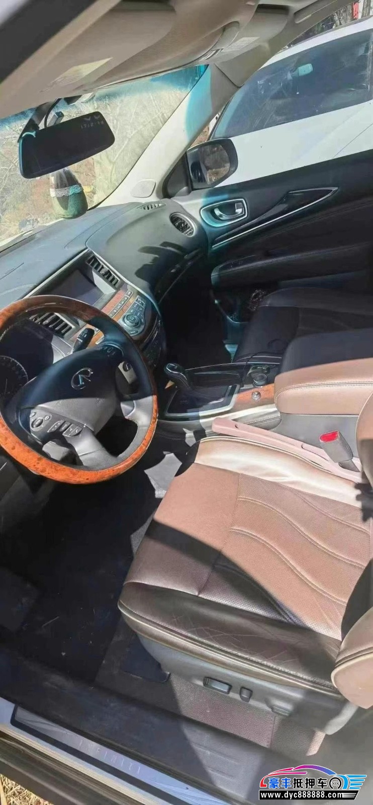 17年英菲尼迪QX60轿车抵押车出售