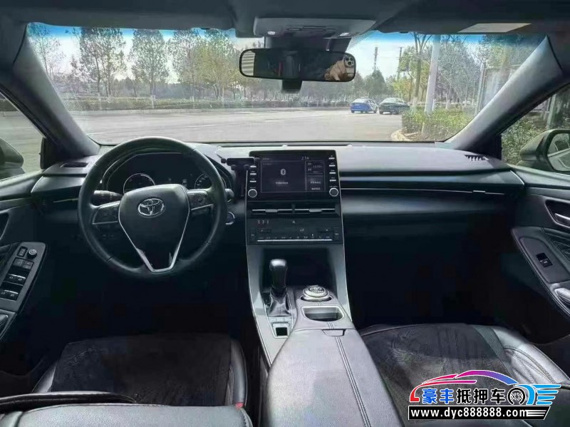 22年丰田亚洲龙轿车抵押车出售