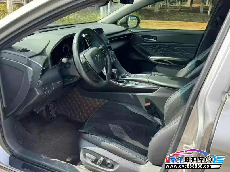 22年丰田亚洲龙轿车抵押车出售