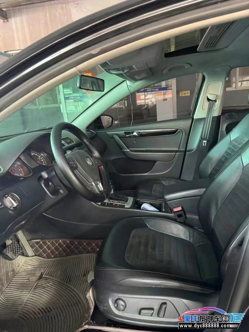 14年大众迈腾轿车抵押车出售