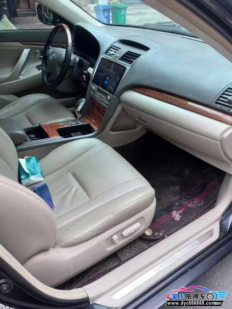 14年丰田凯美瑞轿车抵押车出售