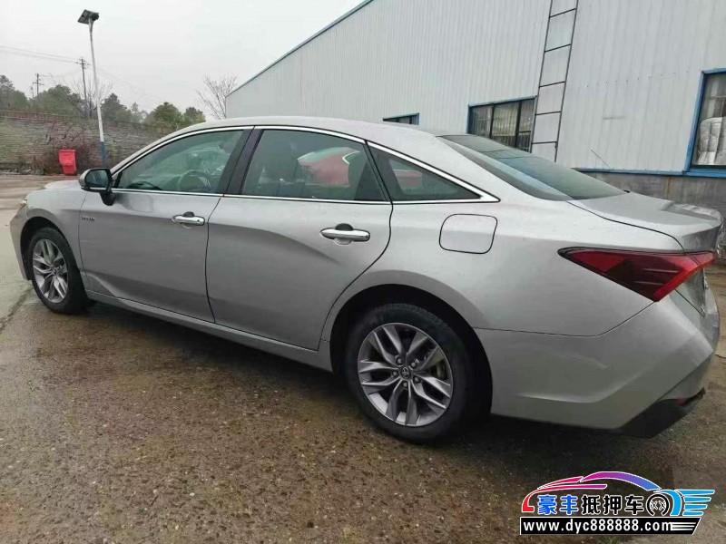 21年丰田亚洲龙轿车抵押车出售