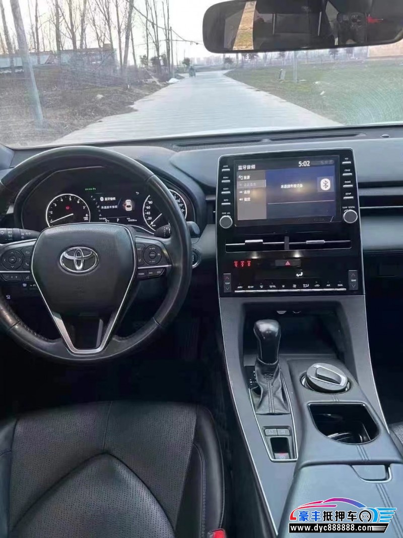 20年丰田亚洲龙轿车抵押车出售