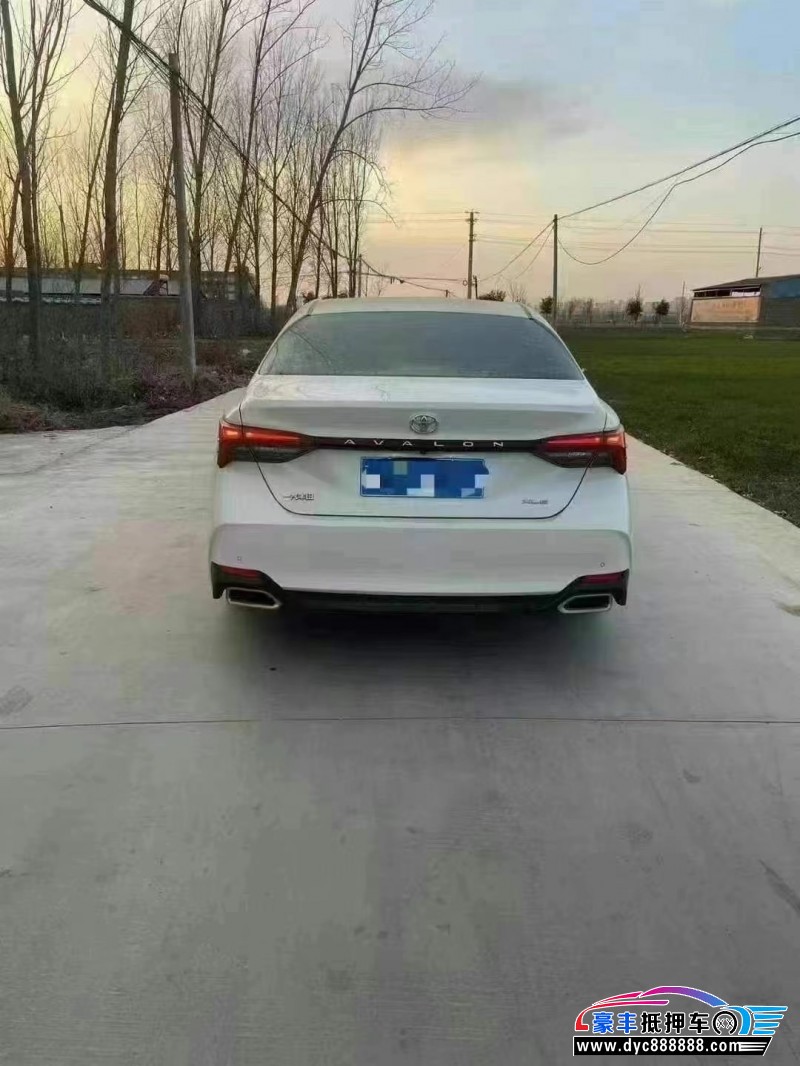 20年丰田亚洲龙轿车抵押车出售