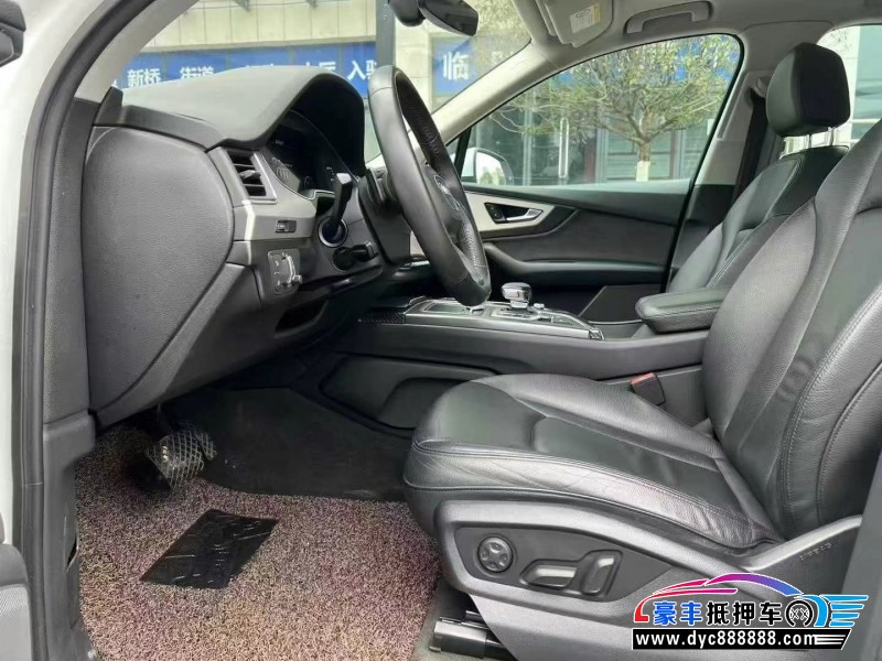 19年奥迪Q7轿车抵押车出售