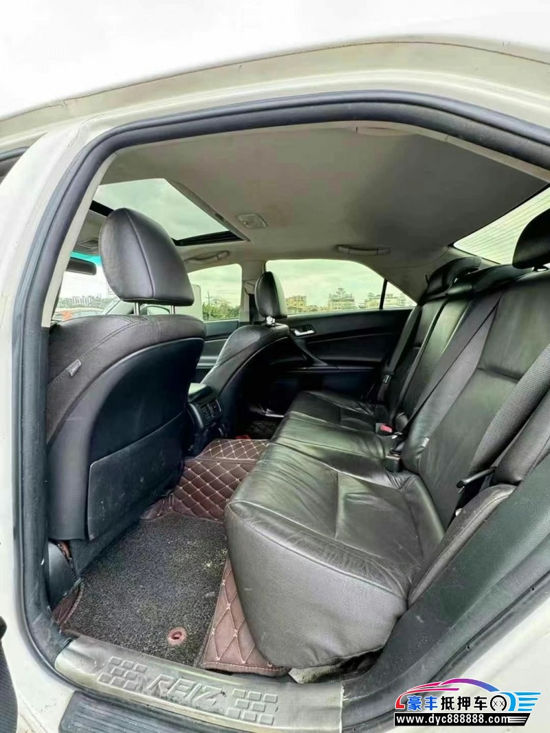 16年丰田锐志轿车抵押车出售