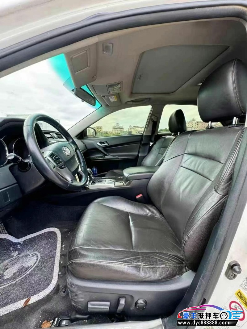 16年丰田锐志轿车抵押车出售