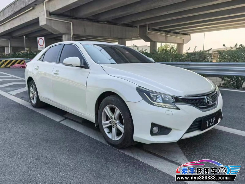 15年丰田锐志轿车抵押车出售