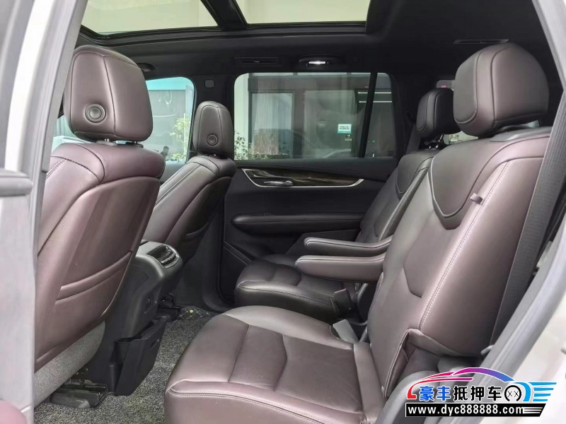 21年凯迪拉克xt6轿车抵押车出售