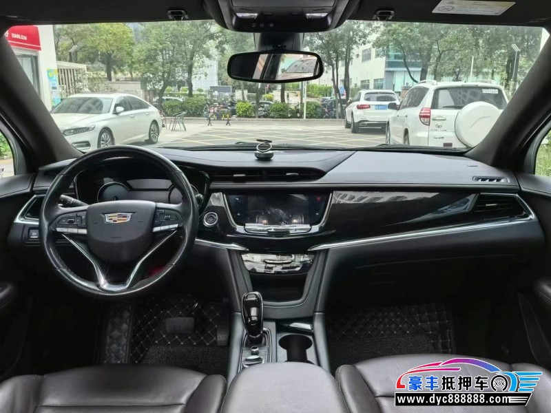 21年凯迪拉克xt6轿车抵押车出售