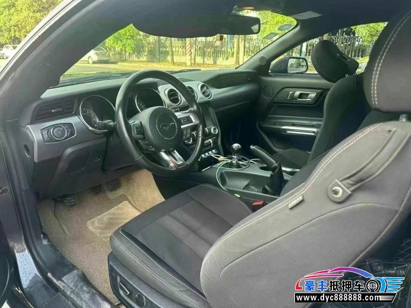 19年福特野马轿车抵押车出售