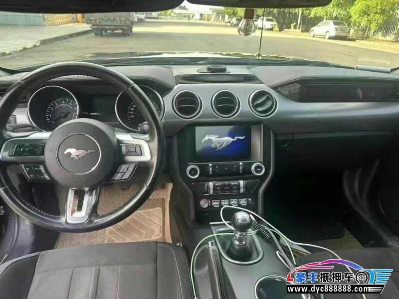 19年福特野马轿车抵押车出售